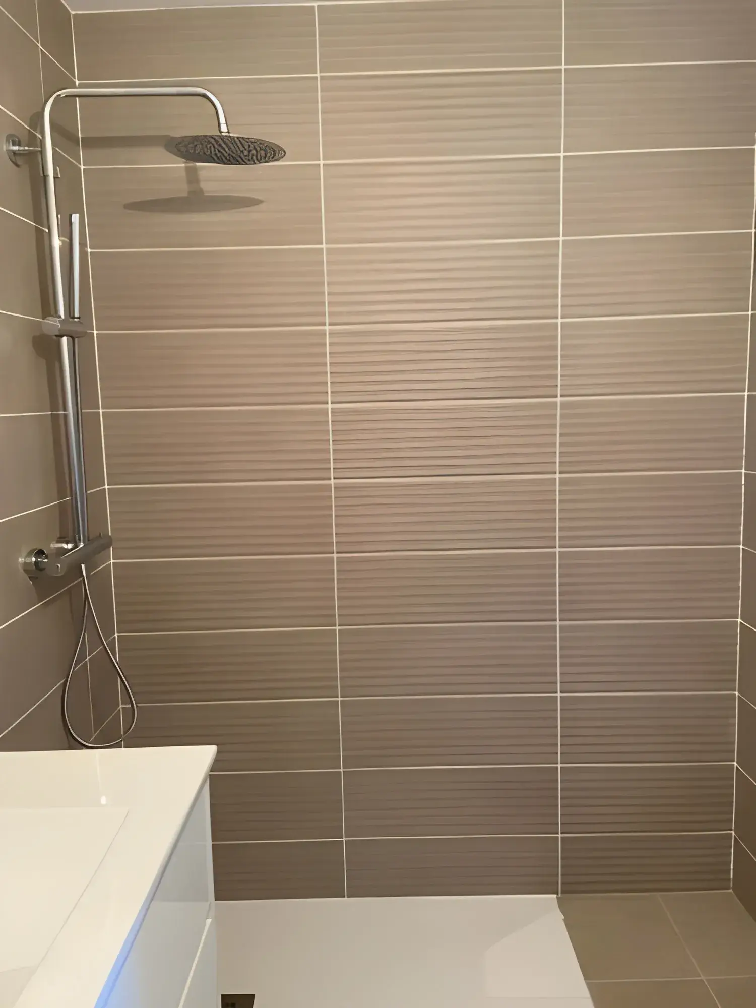 Alicatado de baño en León